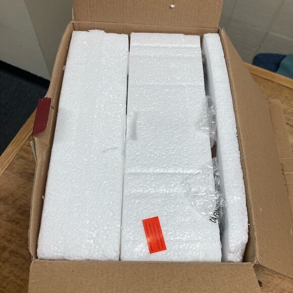 Jim Shore Mini Nativity Set "Away in A Manger" Box Included - Picture 9 of 9